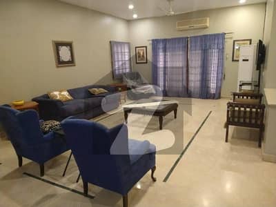 ڈی ایچ اے فیز 8 ڈی ایچ اے ڈیفینس,کراچی میں 3 کمروں کا 1 کنال بالائی پورشن 3.0 لاکھ میں کرایہ پر دستیاب ہے۔ ڈی ایچ اے فیز 8 ڈی ایچ اے ڈیفینس,کراچی میں 3 کمروں کا 1 کنال بالائی پورشن 3.0 لاکھ میں کرایہ پر دستیاب ہے۔