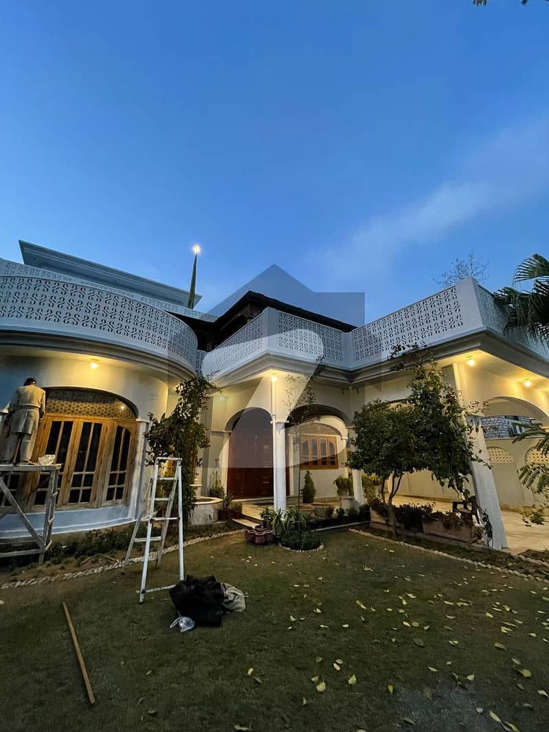 666 Square Yards House For Grabs In F-7 666 Square Yards House For Grabs In F-7