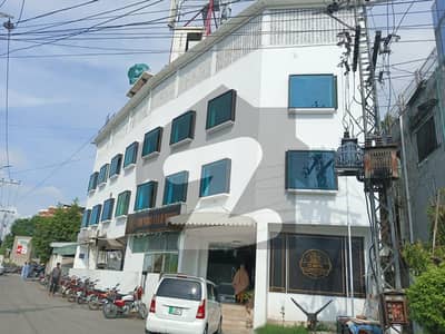 اَپر مال لاہور میں 1 کنال عمارت 1.6 کروڑ میں برائے فروخت۔