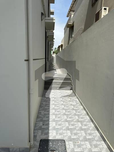 Premium Upper Portion Available on 666 Sq. Yd