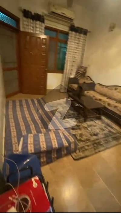 گلستانِِ جوہر ۔ بلاک 12 گلستانِ جوہر,کراچی میں 3 کمروں کا 10 مرلہ مکان 5.0 کروڑ میں برائے فروخت۔