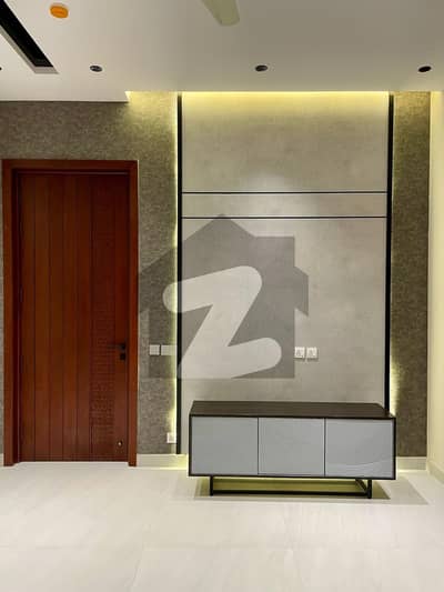 1 KANAL MODERN HOUSE FOR RENT IN DHA PHASE 7