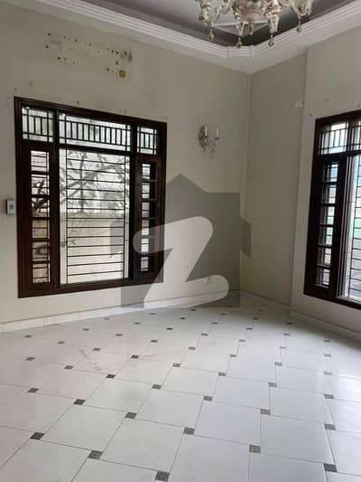 Prime Location 500 Square Yards House Available For Rent In Shahra-E-Faisal