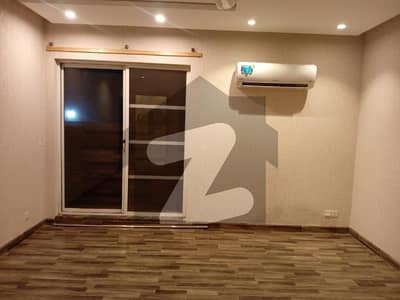 2 knaal Prime location 6bed house available for rent in dha phase 1 block A 2 knaal Prime location 6bed house available for rent in dha phase 1 block A