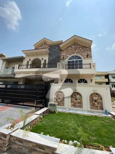 ایف ۔ 11/2 ایف ۔ 11,اسلام آباد میں 6 کمروں کا 10 مرلہ مکان 9.49 کروڑ میں برائے فروخت۔