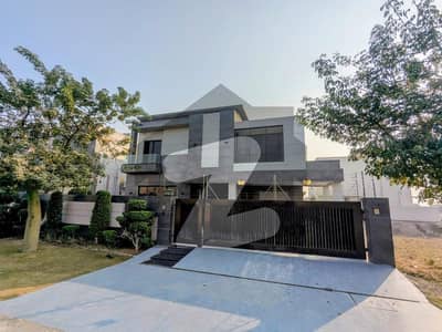 ڈی ایچ اے فیز 7 ڈیفنس (ڈی ایچ اے),لاہور میں 5 کمروں کا 1 کنال مکان 3.5 لاکھ میں کرایہ پر دستیاب ہے۔ ڈی ایچ اے فیز 7 ڈیفنس (ڈی ایچ اے),لاہور میں 5 کمروں کا 1 کنال مکان 3.5 لاکھ میں کرایہ پر دستیاب ہے۔