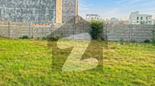 Rare 36 Marla Semi-Commercial Canal Facing Plot Prime Location In Judicial Colony