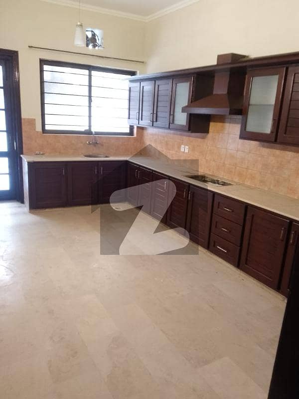 Upper portion for rent Upper portion for rent