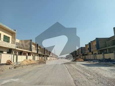 ON 60 FT, 300 SQ YD HOUSE ON SALE ON 60 FT, 300 SQ YD HOUSE ON SALE