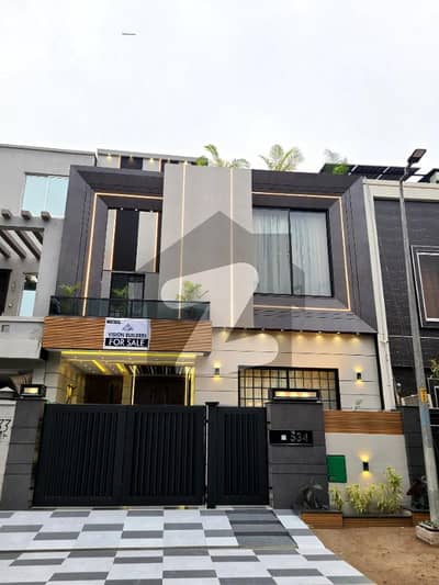 بحریہ ٹاؤن جناح بلاک بحریہ ٹاؤن سیکٹر ای,بحریہ ٹاؤن,لاہور میں 3 کمروں کا 5 مرلہ مکان 2.1 کروڑ میں برائے فروخت۔ بحریہ ٹاؤن جناح بلاک بحریہ ٹاؤن سیکٹر ای,بحریہ ٹاؤن,لاہور میں 3 کمروں کا 5 مرلہ مکان 2.1 کروڑ میں برائے فروخت۔