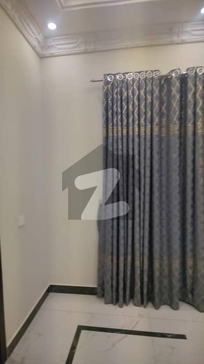 ڈی ایچ اے 9 ٹاؤن ڈیفنس (ڈی ایچ اے),لاہور میں 3 کمروں کا 5 مرلہ مکان 2.75 کروڑ میں برائے فروخت۔