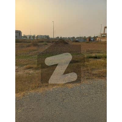 Defence Phase 7 Block Y Facing Park 70ft Road Defence Phase 7 Block Y Facing Park 70ft Road