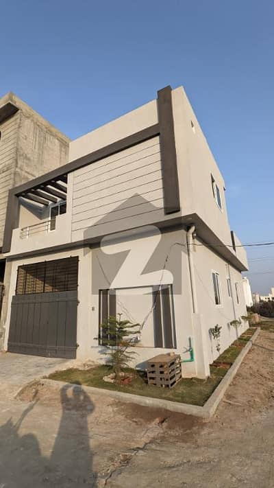 چناب رینجرز روڈ سیالکوٹ میں 3 کمروں کا 3 مرلہ مکان 1.3 کروڑ میں برائے فروخت۔