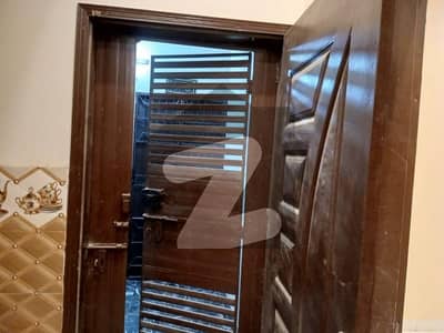 3 Bed DD Flat For sale in New Liyari (Gulshan-e-ismail)