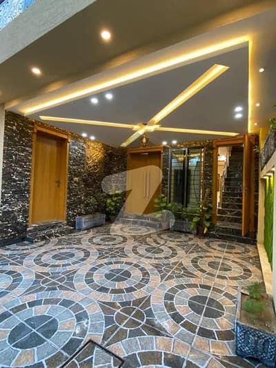 بحریہ ٹاؤن فیز 8 بحریہ ٹاؤن راولپنڈی,راولپنڈی میں 5 کمروں کا 7 مرلہ مکان 2.4 کروڑ میں برائے فروخت۔ بحریہ ٹاؤن فیز 8 بحریہ ٹاؤن راولپنڈی,راولپنڈی میں 5 کمروں کا 7 مرلہ مکان 2.4 کروڑ میں برائے فروخت۔