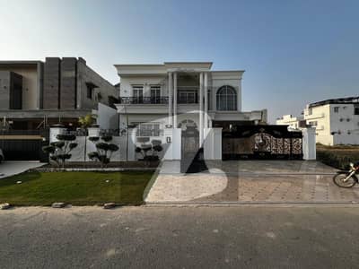 B block 1 kanal luxury house available for sale B block 1 kanal luxury house available for sale