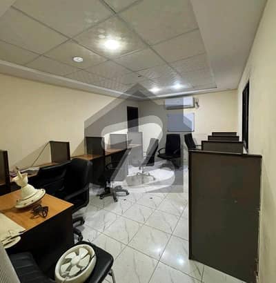 600 Sq Yards Commercial Bungalow for Rent in SMCHS 14 Rooms, Road Facing, Ample Parking