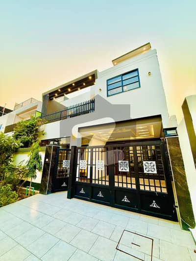 بش ایگزیکٹو ولاز ملتان میں 4 کمروں کا 6 مرلہ مکان 2.2 کروڑ میں برائے فروخت۔