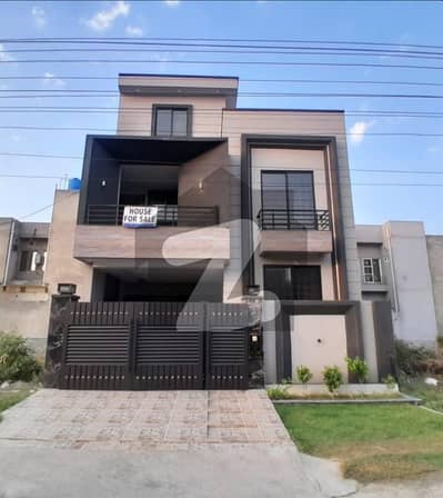 جوبلی ٹاؤن ۔ بلاک ایف جوبلی ٹاؤن,لاہور میں 5 کمروں کا 5 مرلہ مکان 1.99 کروڑ میں برائے فروخت۔ جوبلی ٹاؤن ۔ بلاک ایف جوبلی ٹاؤن,لاہور میں 5 کمروں کا 5 مرلہ مکان 1.99 کروڑ میں برائے فروخت۔