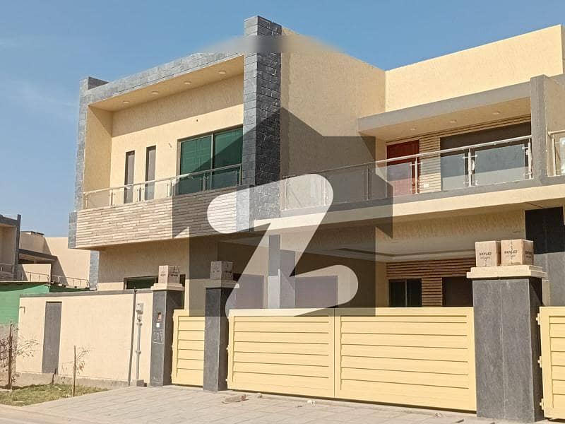 300 SQ YRD HOUSE CHANCE DEAL 300 SQ YRD HOUSE CHANCE DEAL