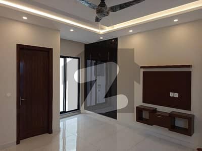 Formanites Housing Scheme 10 Marla Lower Portion Up For rent