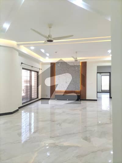 Spacious 4 Bedroom Apartment for Rent in Askari Heights 04