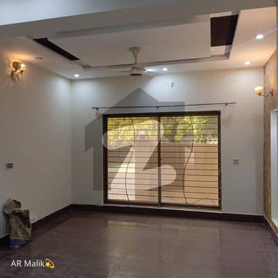 بحریہ ٹاؤن سیکٹر سی بحریہ ٹاؤن,لاہور میں 3 کمروں کا 10 مرلہ بالائی پورشن 70.0 ہزار میں کرایہ پر دستیاب ہے۔ بحریہ ٹاؤن سیکٹر سی بحریہ ٹاؤن,لاہور میں 3 کمروں کا 10 مرلہ بالائی پورشن 70.0 ہزار میں کرایہ پر دستیاب ہے۔