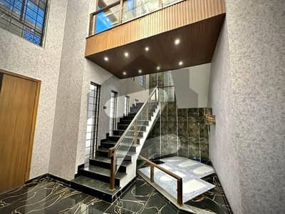 فضائیہ ہاؤسنگ سکیم فیز 1 فضائیہ ہاؤسنگ سکیم,لاہور میں 6 کمروں کا 1 کنال مکان 2.5 لاکھ میں کرایہ پر دستیاب ہے۔ فضائیہ ہاؤسنگ سکیم فیز 1 فضائیہ ہاؤسنگ سکیم,لاہور میں 6 کمروں کا 1 کنال مکان 2.5 لاکھ میں کرایہ پر دستیاب ہے۔