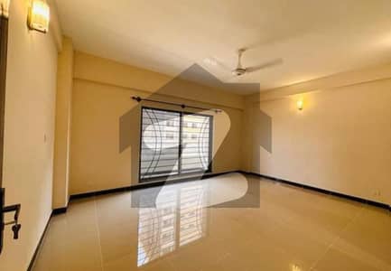 عسکری 5 ۔ سیکٹر جے عسکری 5,ملیر کنٹونمنٹ,کینٹ,کراچی میں 3 کمروں کا 12 مرلہ فلیٹ 3.9 کروڑ میں برائے فروخت۔