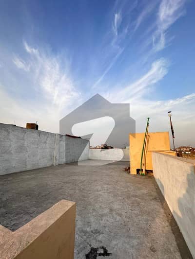 والٹن روڈ لاہور میں 1 کمرے کا 3 مرلہ فلیٹ 25.0 ہزار میں کرایہ پر دستیاب ہے۔