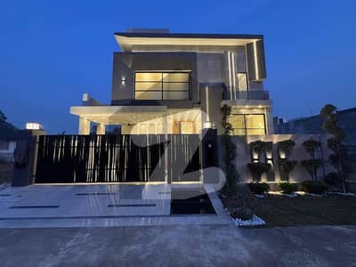 ڈی ایچ اے فیز 7 - بلاک وائے فیز 7,ڈیفنس (ڈی ایچ اے),لاہور میں 4 کمروں کا 10 مرلہ مکان 2.1 لاکھ میں کرایہ پر دستیاب ہے۔ ڈی ایچ اے فیز 7 - بلاک وائے فیز 7,ڈیفنس (ڈی ایچ اے),لاہور میں 4 کمروں کا 10 مرلہ مکان 2.1 لاکھ میں کرایہ پر دستیاب ہے۔