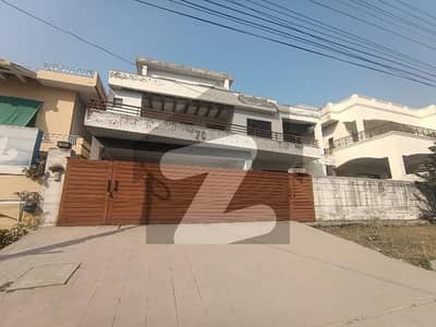 1 KANAL DOUBLE STOREY HOUSE FOR RENT 1 KANAL DOUBLE STOREY HOUSE FOR RENT