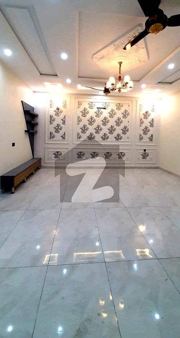 سٹی ہاؤسنگ سوسائٹی گوجرانوالہ میں 5 کمروں کا 10 مرلہ مکان 1.15 لاکھ میں کرایہ پر دستیاب ہے۔