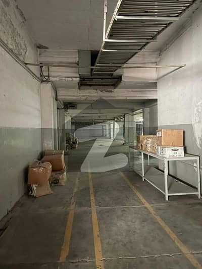 قائداعظم انڈسٹریل اسٹیٹ لاہور میں 5 کنال فیکٹری 30.0 لاکھ میں کرایہ پر دستیاب ہے۔