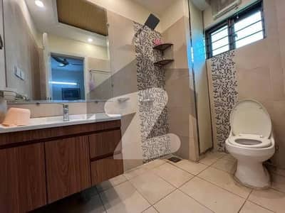 10MARLA 3BED ROOM FLAT AVAILABLE F OR RENT IN ASKARI 11 SECTOR B 10MARLA 3BED ROOM FLAT AVAILABLE F OR RENT IN ASKARI 11 SECTOR B