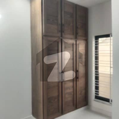 ایم پی سی ایچ ایس - بلاک ای ایم پی سی ایچ ایس ۔ ملٹی گارڈنز,بی ۔ 17,اسلام آباد میں 2 کمروں کا 7 مرلہ زیریں پورشن 55.0 ہزار میں کرایہ پر دستیاب ہے۔ ایم پی سی ایچ ایس - بلاک ای ایم پی سی ایچ ایس ۔ ملٹی گارڈنز,بی ۔ 17,اسلام آباد میں 2 کمروں کا 7 مرلہ زیریں پورشن 55.0 ہزار میں کرایہ پر دستیاب ہے۔