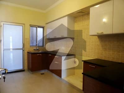 Prime Location 152 Square Yards House Ideally Situated In Bahria Homes - Iqbal Villas