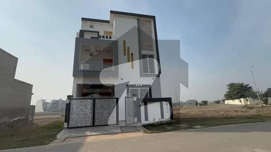 5 Marla Brand New Modern House For Sale In Park View City Lahore 5 Marla Brand New Modern House For Sale In Park View City Lahore