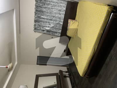 Single Story House In Green Fort Near Royal Orchard