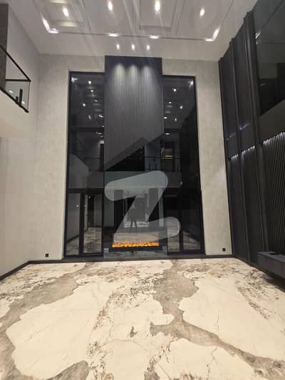 ڈی ایچ اے فیز 7 - بلاک ٹی فیز 7,ڈیفنس (ڈی ایچ اے),لاہور میں 5 کمروں کا 1 کنال مکان 10.5 کروڑ میں برائے فروخت۔ ڈی ایچ اے فیز 7 - بلاک ٹی فیز 7,ڈیفنس (ڈی ایچ اے),لاہور میں 5 کمروں کا 1 کنال مکان 10.5 کروڑ میں برائے فروخت۔