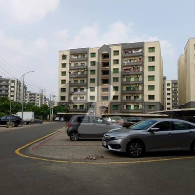 12 MARLA 4 BEDROOM APARTMENT AVAILABLE FOR SALE