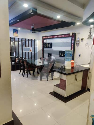 باتھ آئی لینڈ کراچی میں 3 کمروں کا 8 مرلہ فلیٹ 2.1 لاکھ میں کرایہ پر دستیاب ہے۔