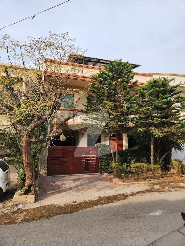 جی ۔ 13 اسلام آباد میں 5 کمروں کا 7 مرلہ مکان 6.0 کروڑ میں برائے فروخت۔