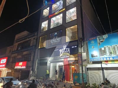 نارتھ کراچی کراچی میں 10 مرلہ دکان 5.5 لاکھ میں کرایہ پر دستیاب ہے۔