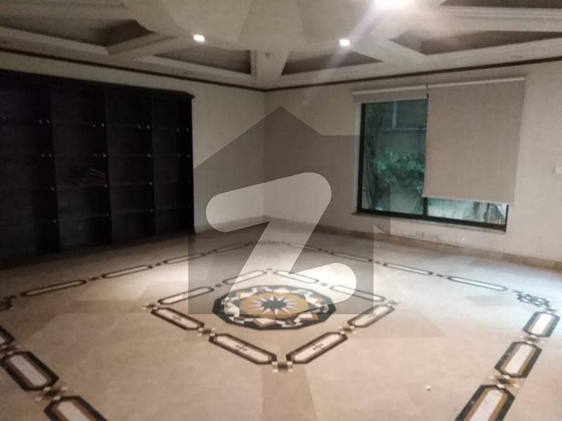 HOUSE FOR RENT IN F11 HOUSE FOR RENT IN F11