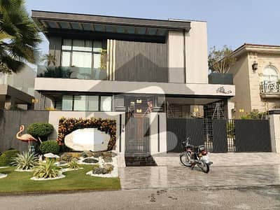 ڈی ایچ اے فیز 6 ڈیفنس (ڈی ایچ اے),لاہور میں 5 کمروں کا 1 کنال مکان 4.9 لاکھ میں کرایہ پر دستیاب ہے۔