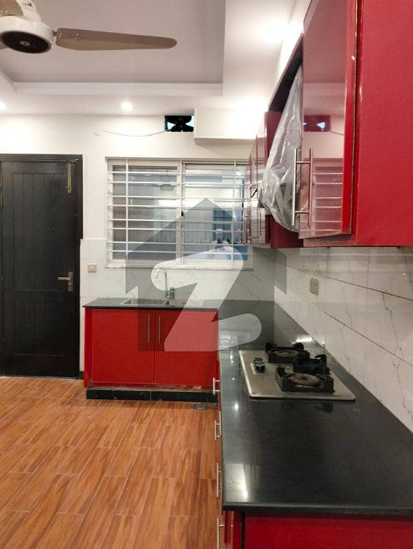 جی ۔ 13/1 جی ۔ 13,اسلام آباد میں 7 کمروں کا 10 مرلہ مکان 7.5 کروڑ میں برائے فروخت۔ جی ۔ 13/1 جی ۔ 13,اسلام آباد میں 7 کمروں کا 10 مرلہ مکان 7.5 کروڑ میں برائے فروخت۔