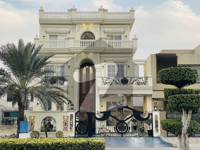 10 Marla House for Sale on Main Boulevard Prime & High-Demand Location