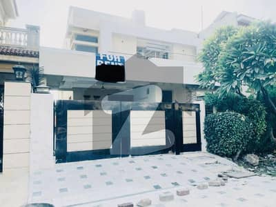 ڈی ایچ اے فیز 5 ڈیفنس (ڈی ایچ اے),لاہور میں 4 کمروں کا 10 مرلہ مکان 1.9 لاکھ میں کرایہ پر دستیاب ہے۔ ڈی ایچ اے فیز 5 ڈیفنس (ڈی ایچ اے),لاہور میں 4 کمروں کا 10 مرلہ مکان 1.9 لاکھ میں کرایہ پر دستیاب ہے۔