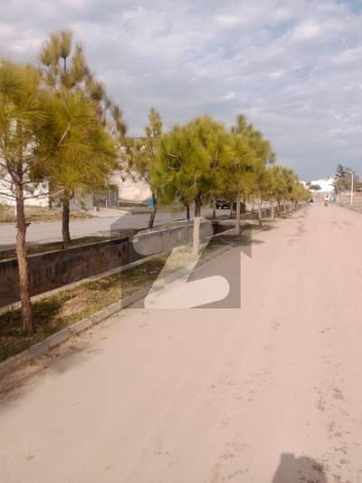 گلبرگ ریزیڈنشیا - بلاک ایف گلبرگ ریزیڈنشیا,گلبرگ,اسلام آباد میں 7 مرلہ رہائشی پلاٹ 1.5 کروڑ میں برائے فروخت۔ گلبرگ ریزیڈنشیا - بلاک ایف گلبرگ ریزیڈنشیا,گلبرگ,اسلام آباد میں 7 مرلہ رہائشی پلاٹ 1.5 کروڑ میں برائے فروخت۔